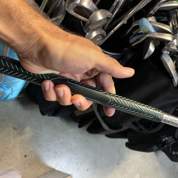 Walter Hagen iron n8 in RH
Steel shaft 
Used - Picture 5 of 5